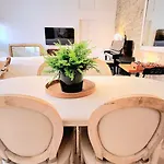 Bel 2 Au Calme Centre Arenes Apartmán Nîmes
